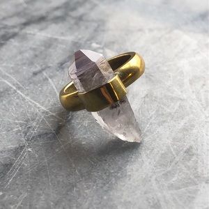 Quartz ring